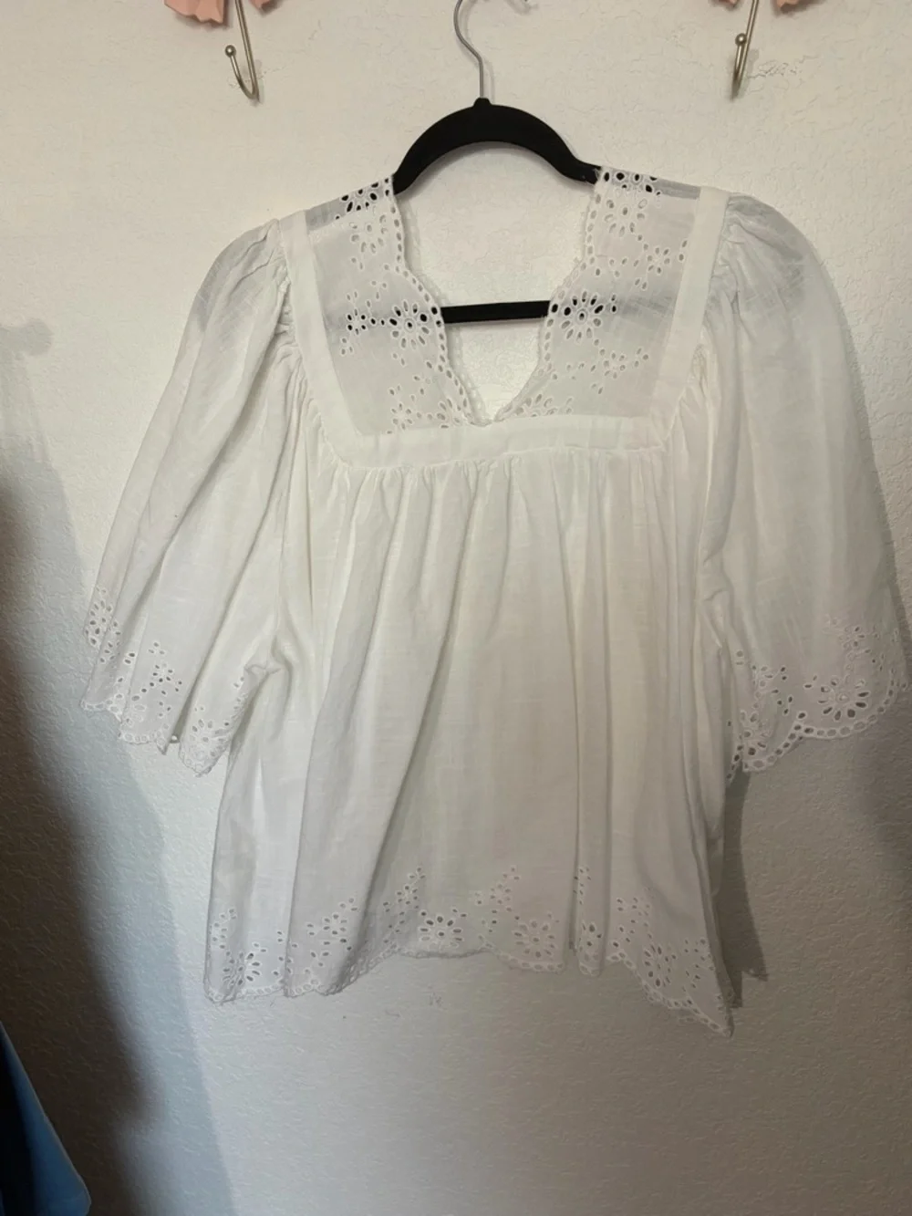 Free People White Broderie Anglaise V-Neck Peasant Top - Picture 2 of 5